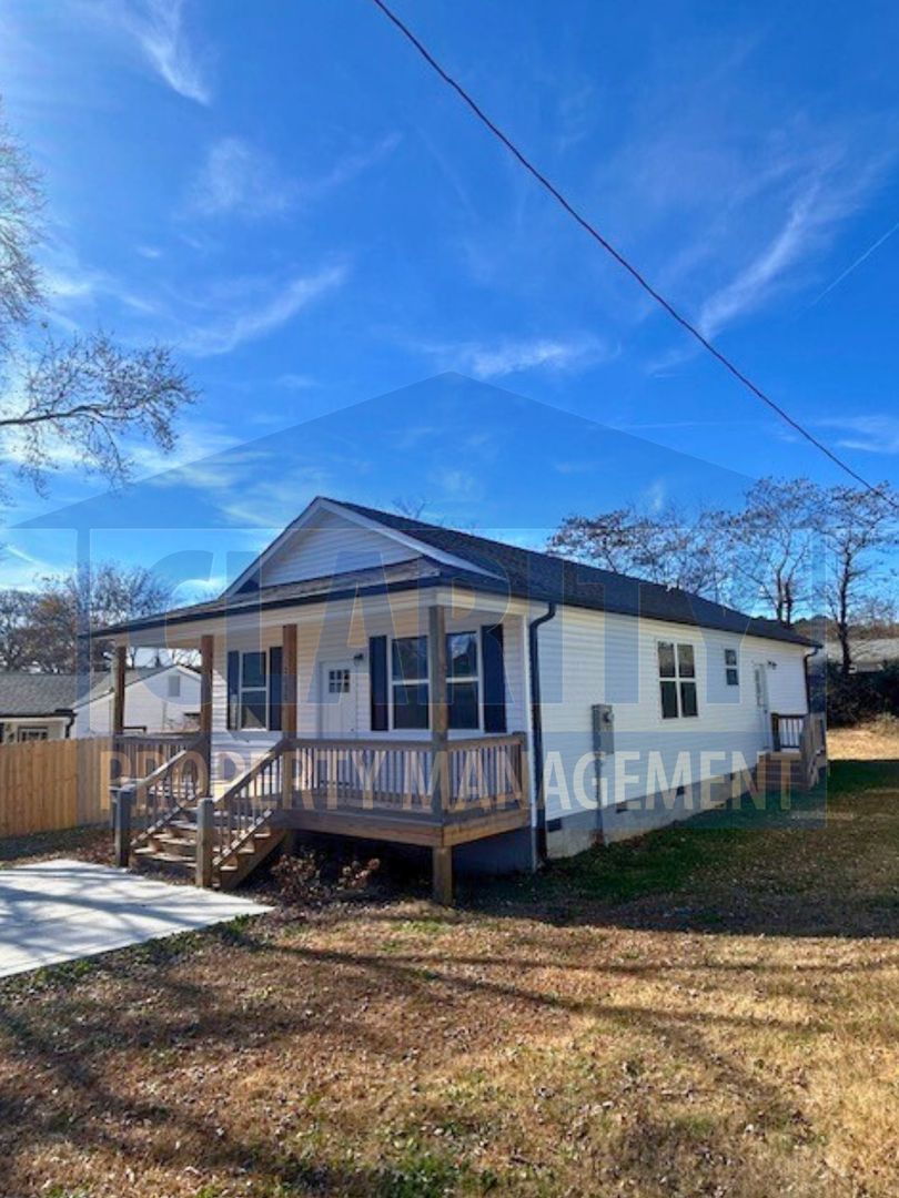 Cleveland House: *2030 Blythe Ave SE