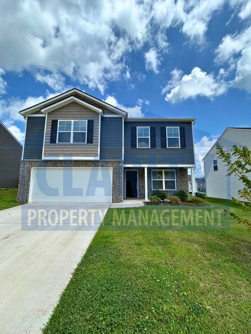 Athens House: 1471 Housley Dr.