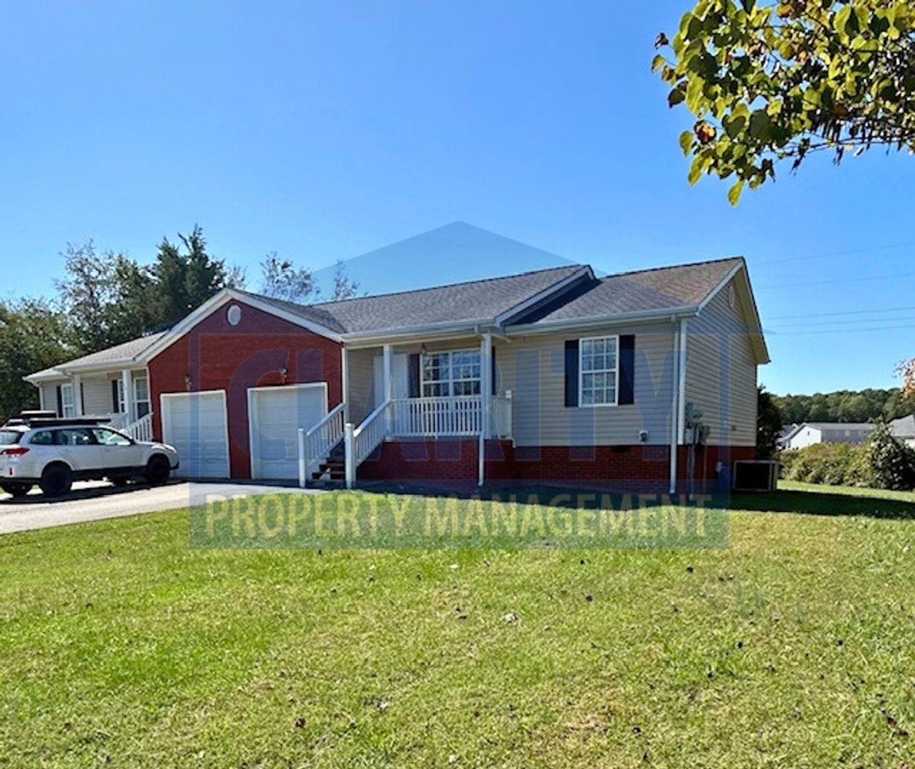 Cleveland House: **122 Ashley Ct