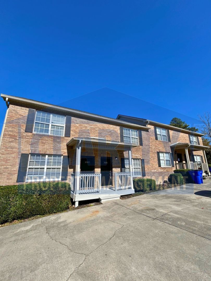 Cleveland Apartment: Walnut Grove Lane NE