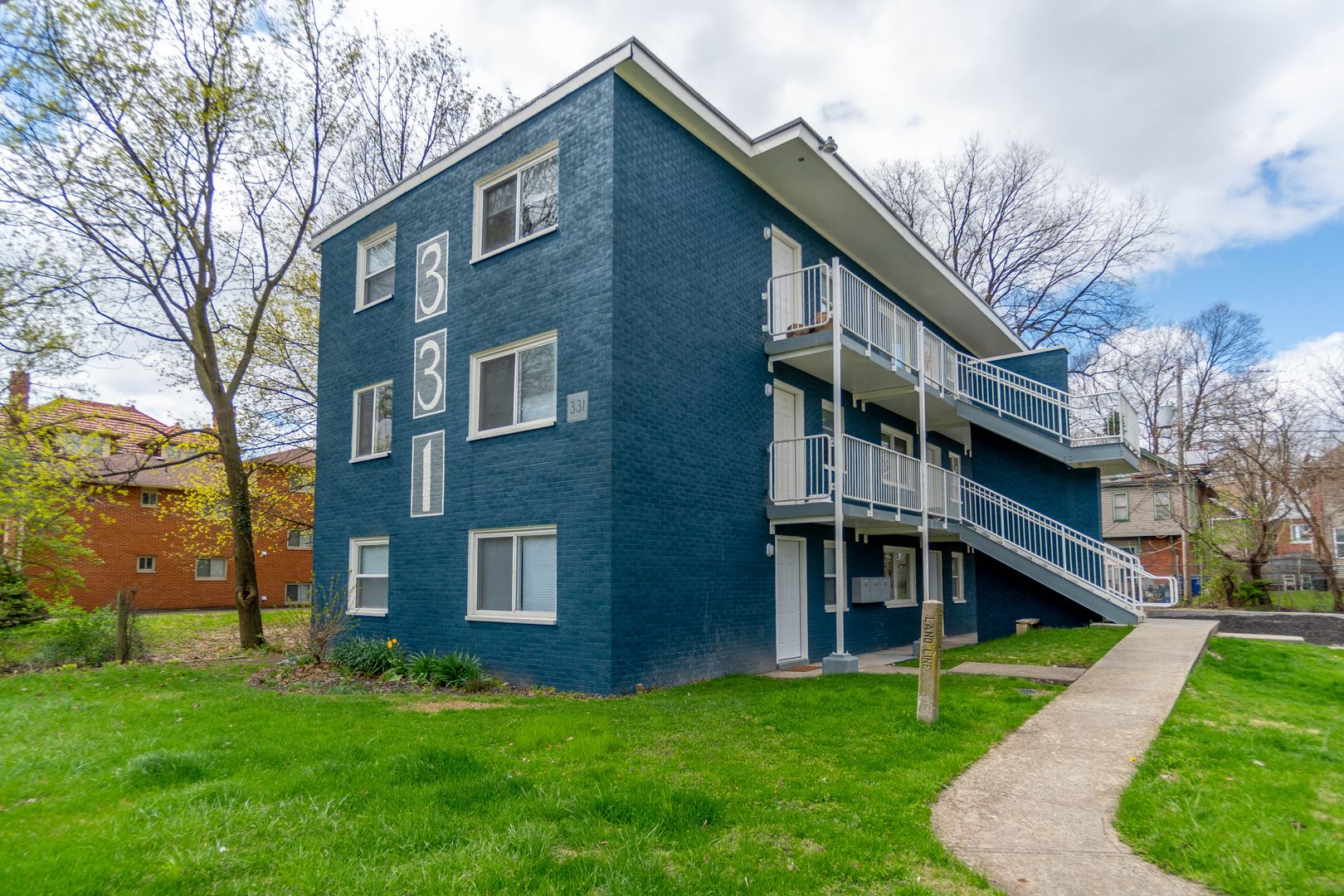 Columbus Apartment: 331 Kendall Place
