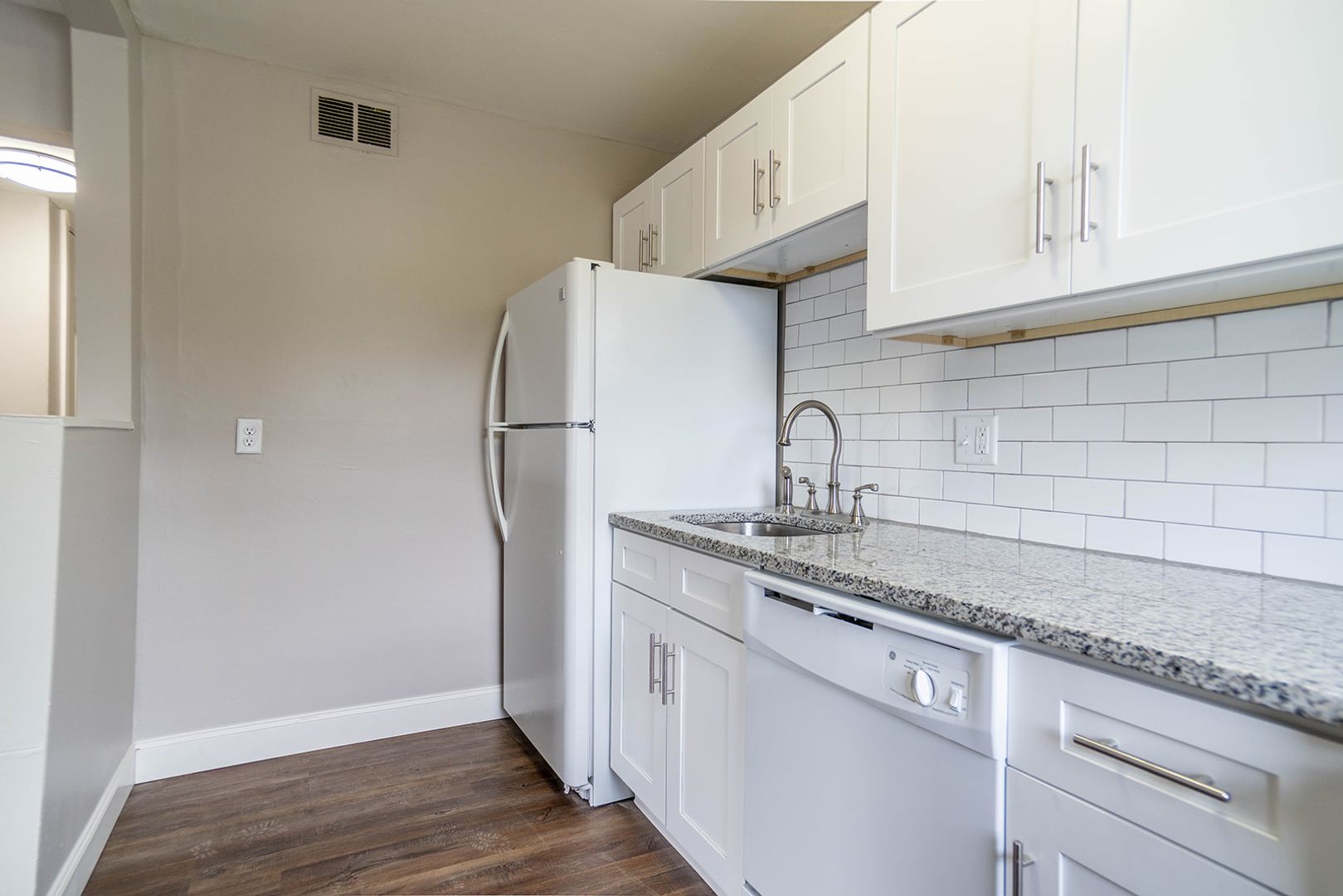 Columbus Apartment: 331 Kendall Place