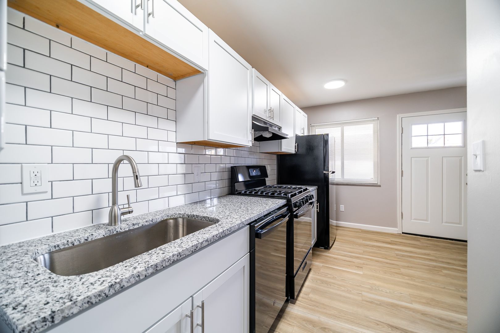 Columbus Apartment: 1075 Oak Street