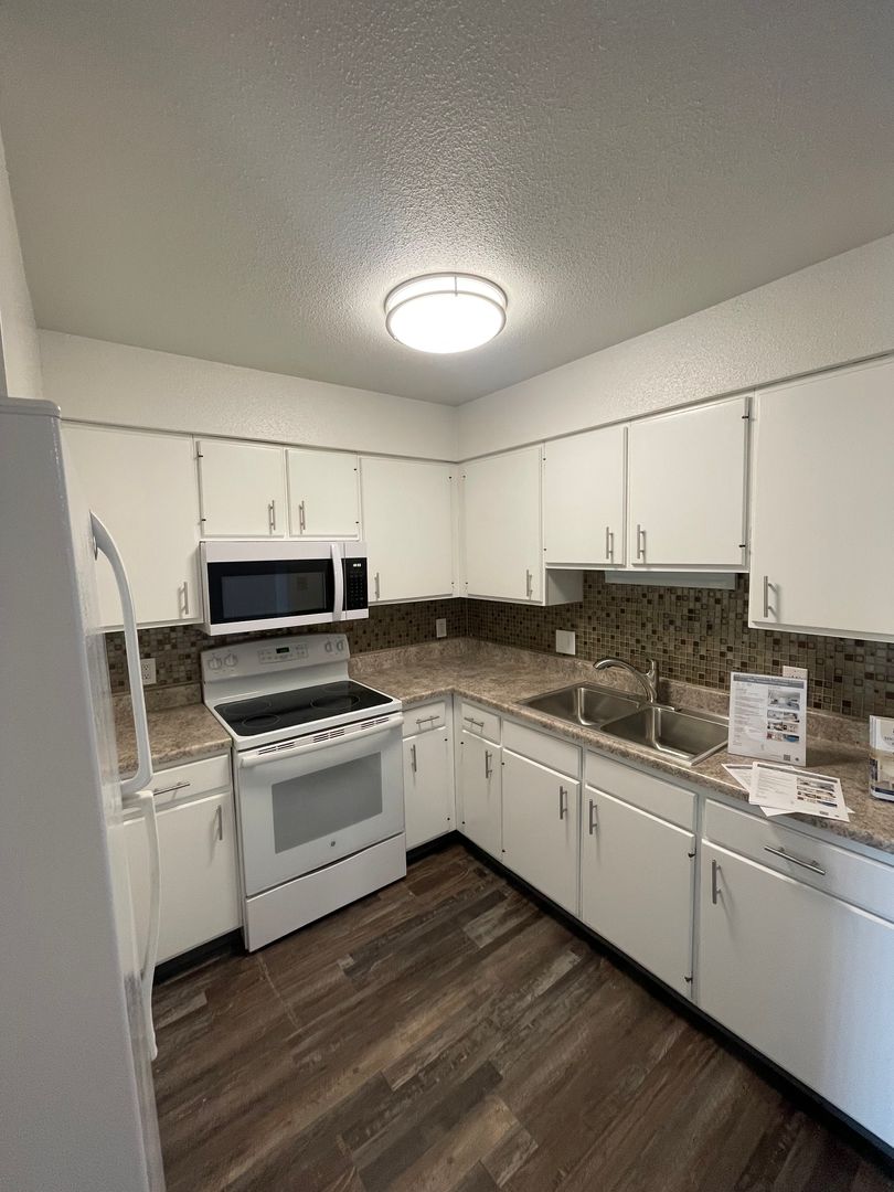 Waterloo Apartment: 3322 Tropic Lane
