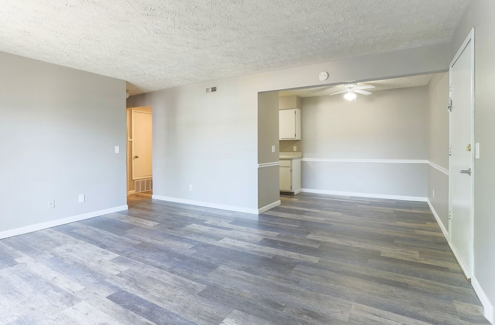 Omaha Apartment: 10505 Evans Plaza