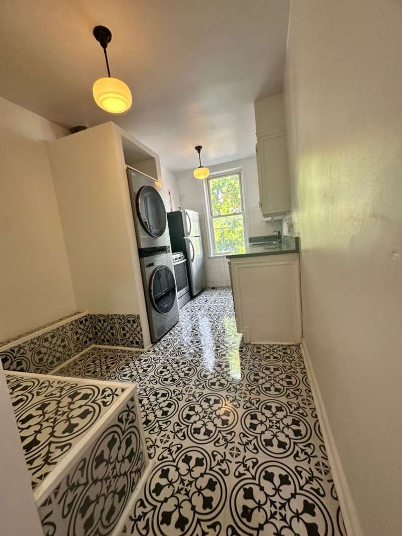 Bronx Apartment: 2423 Cambreleng Avenue