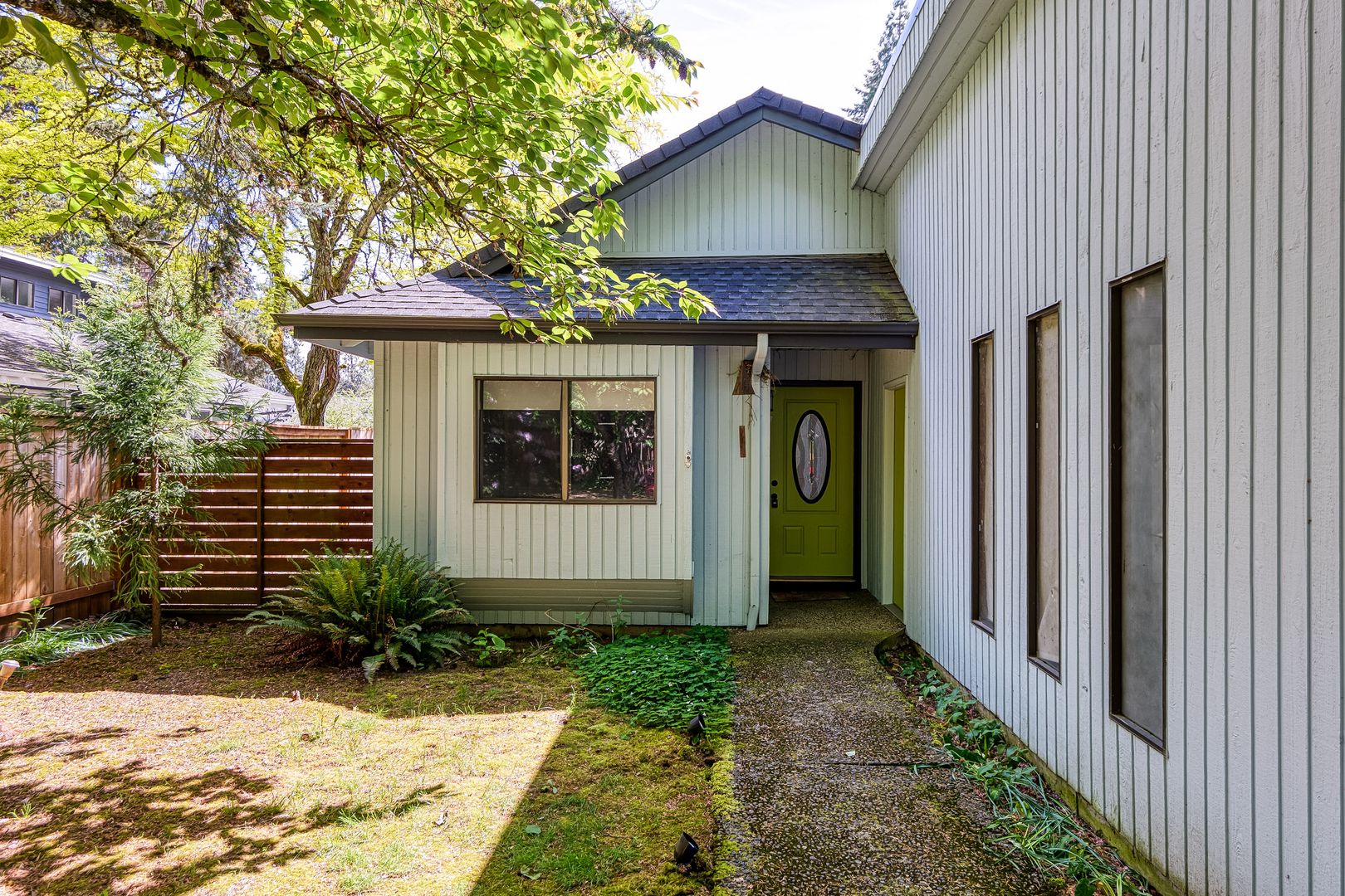 Lake Oswego House: 5854 Lakeview Blvd