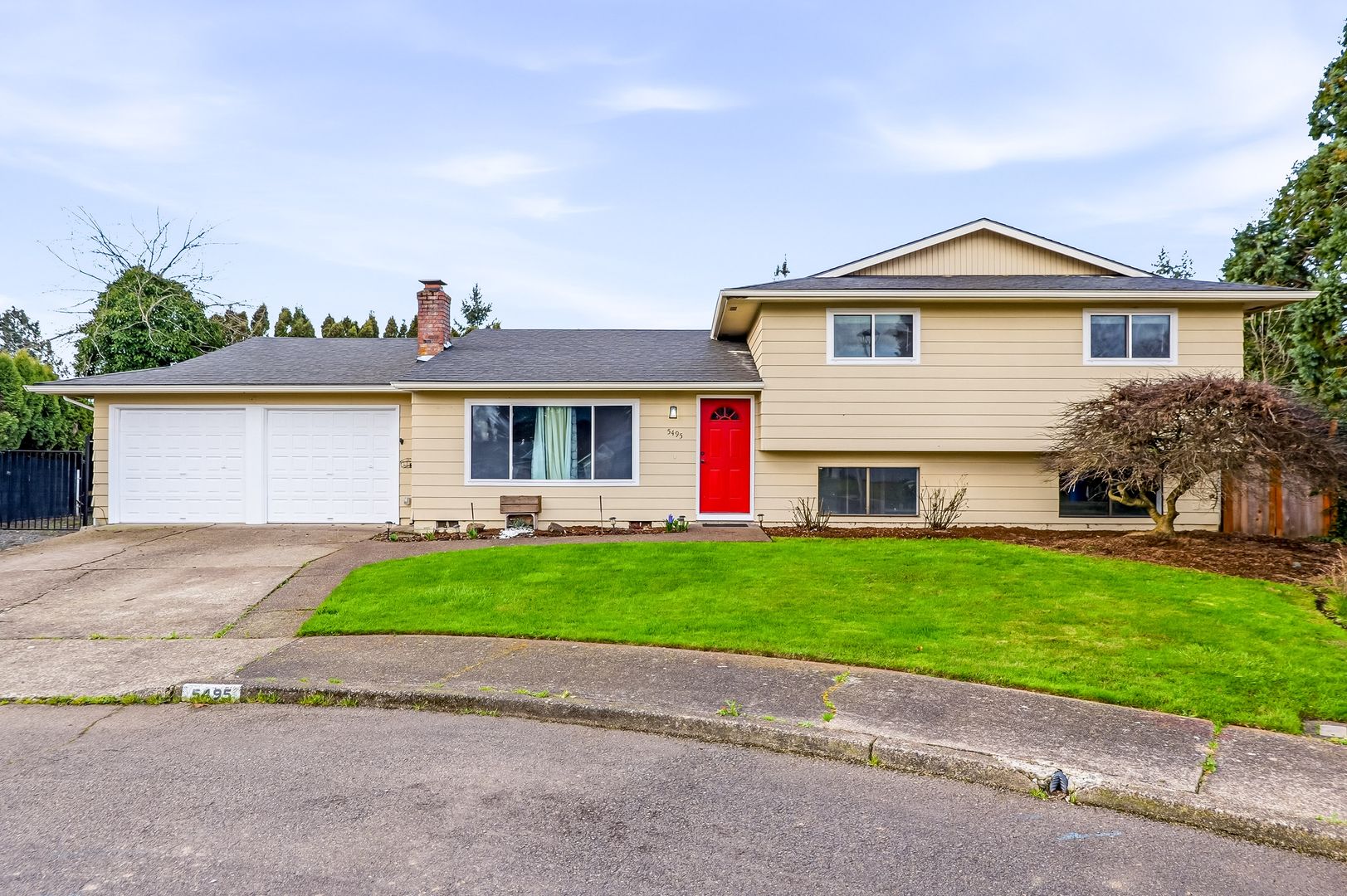 Keizer House: 5495 Chetco Court NE