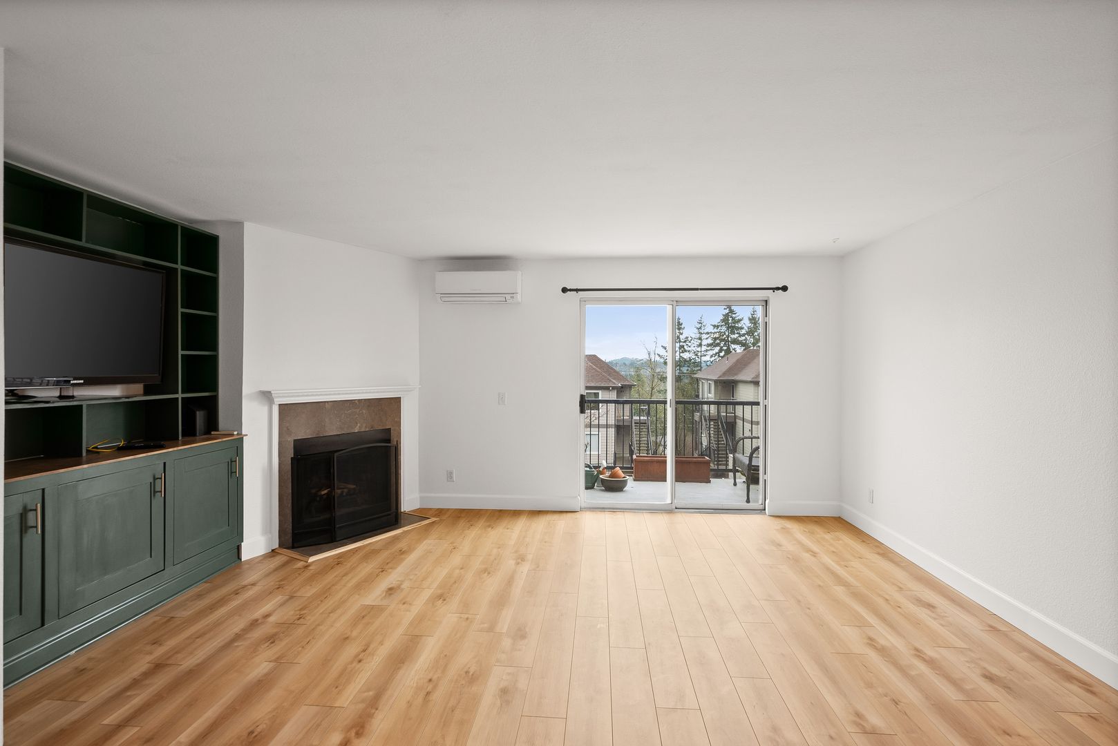 West Linn House: 6301 White Tail Dr Apt 51