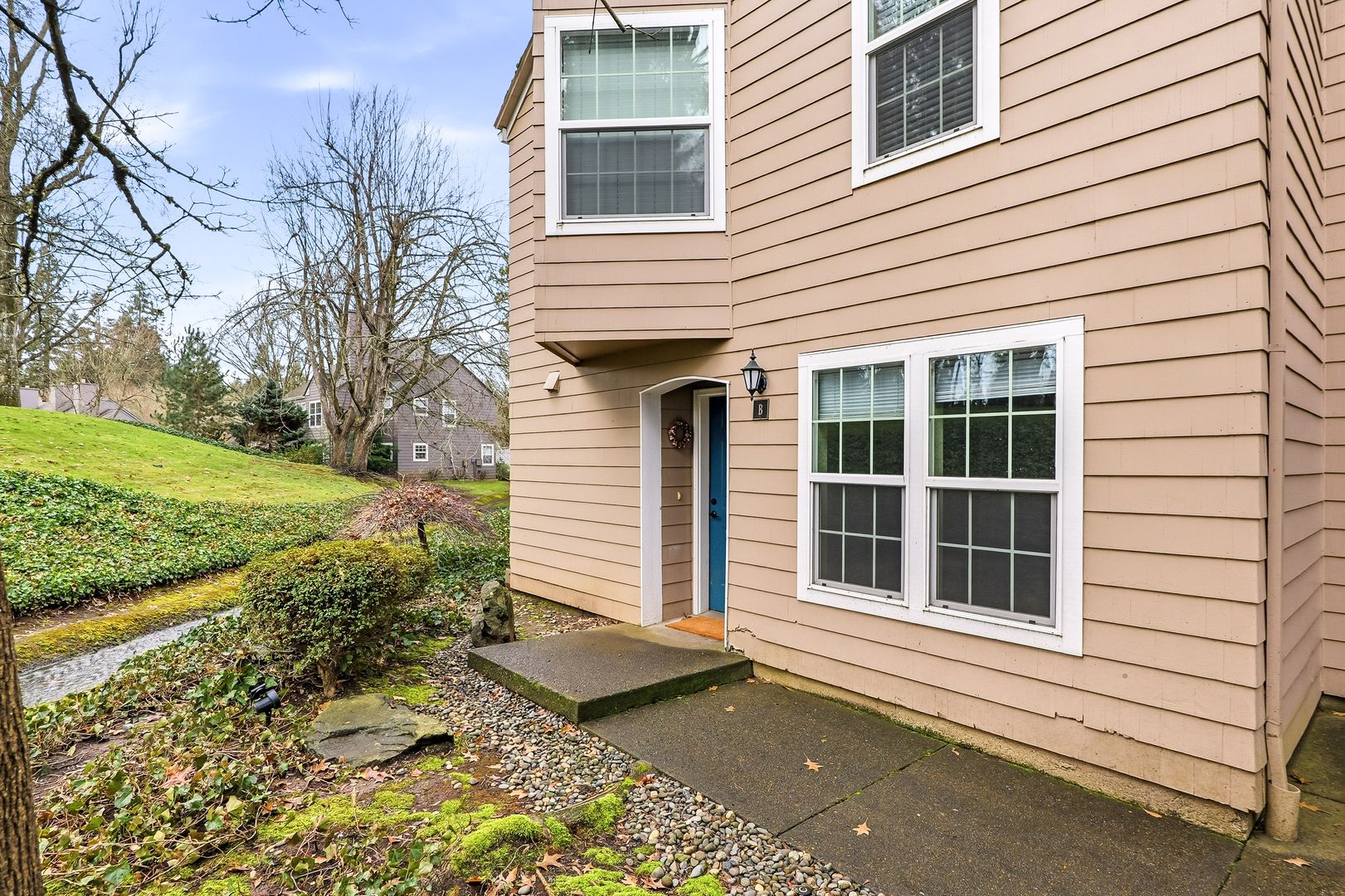 Wilsonville House: 8540 SW CURRY DR #B