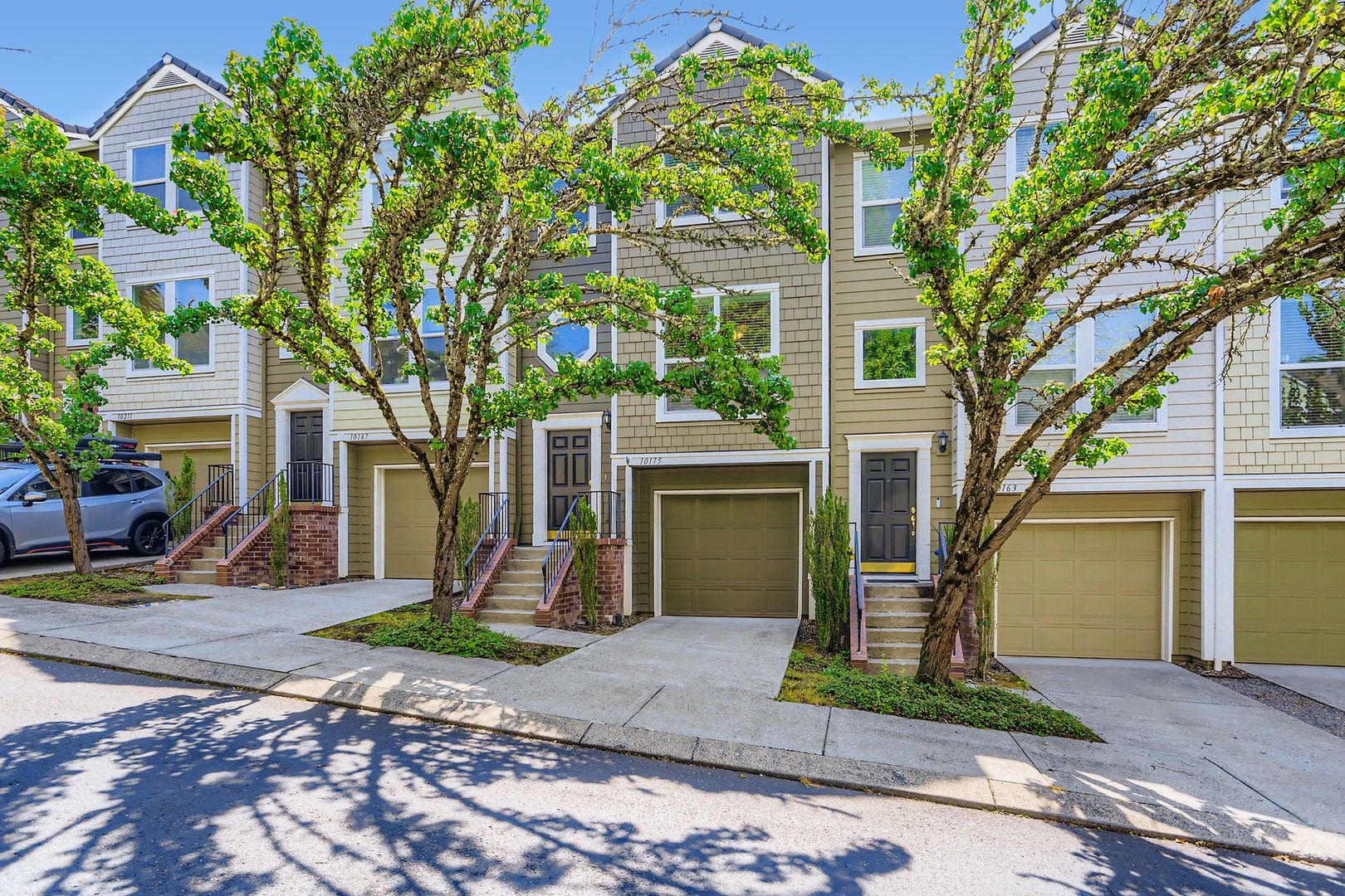 Portland Condo: 10175 NW Wilshire Ln