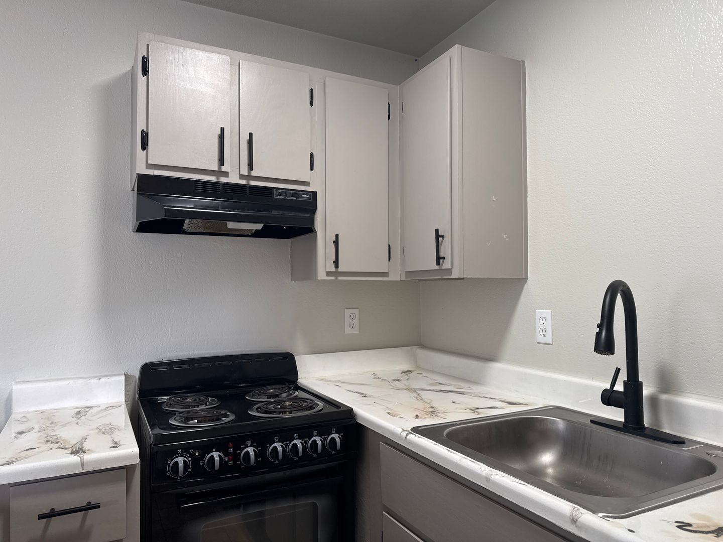 Reno Apartment: 475 Grand Canyon Blvd