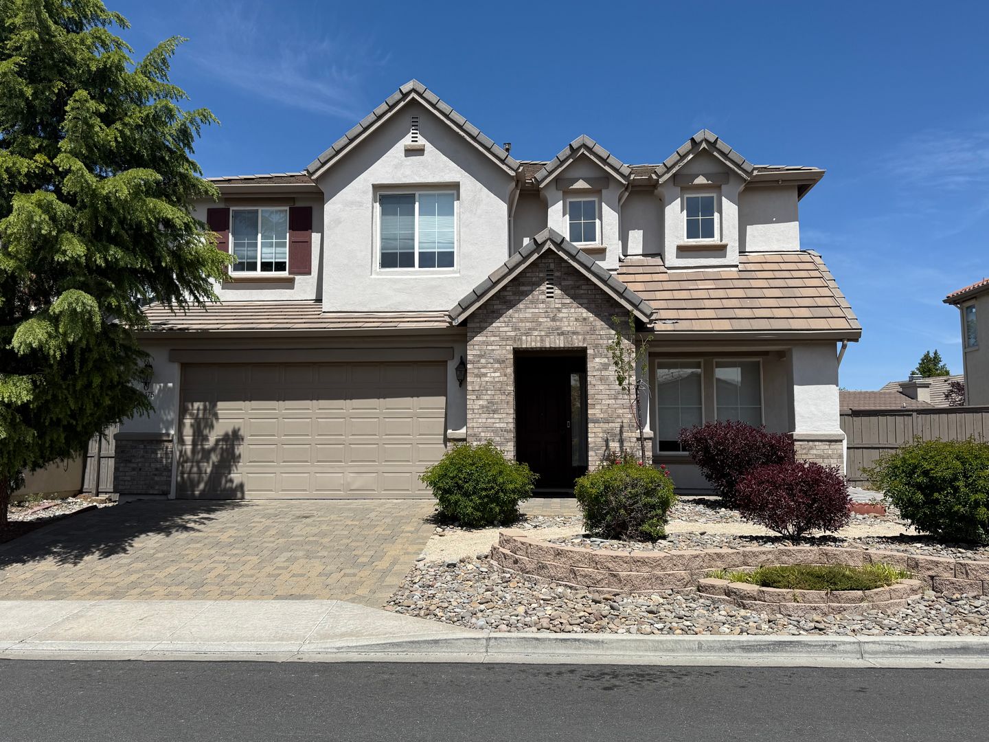 Reno House: 475 Parade Dr