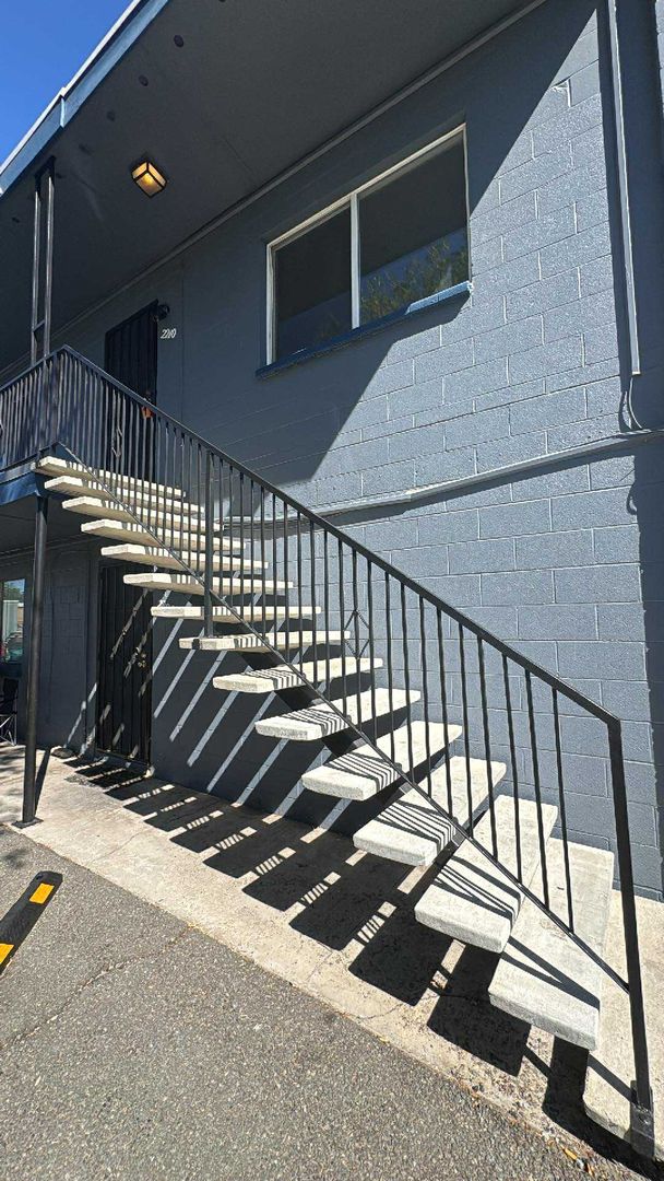 Reno Apartment: 2200-2210 Patton Dr
