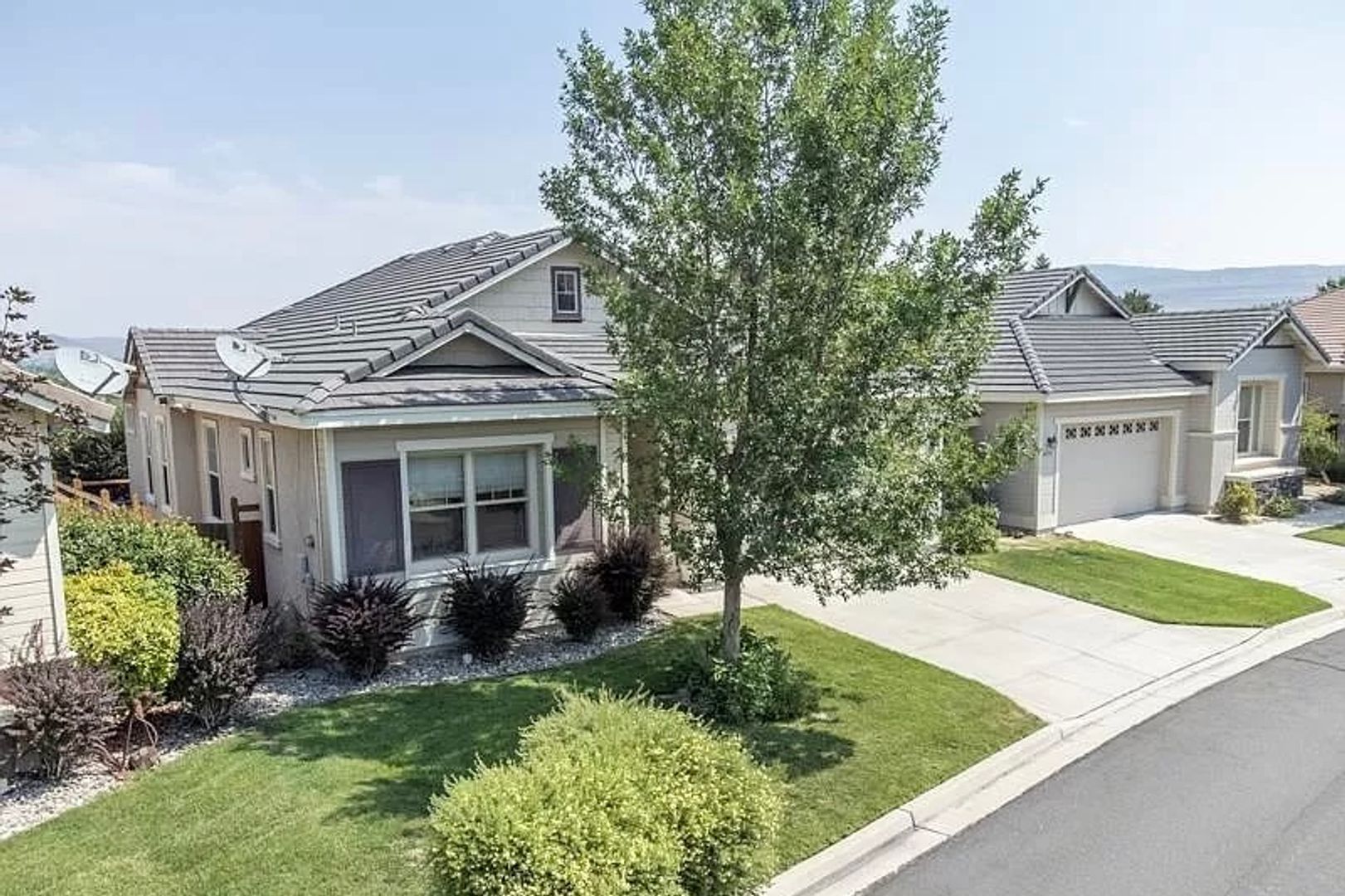 Sparks House: 6056 Cielo Circle