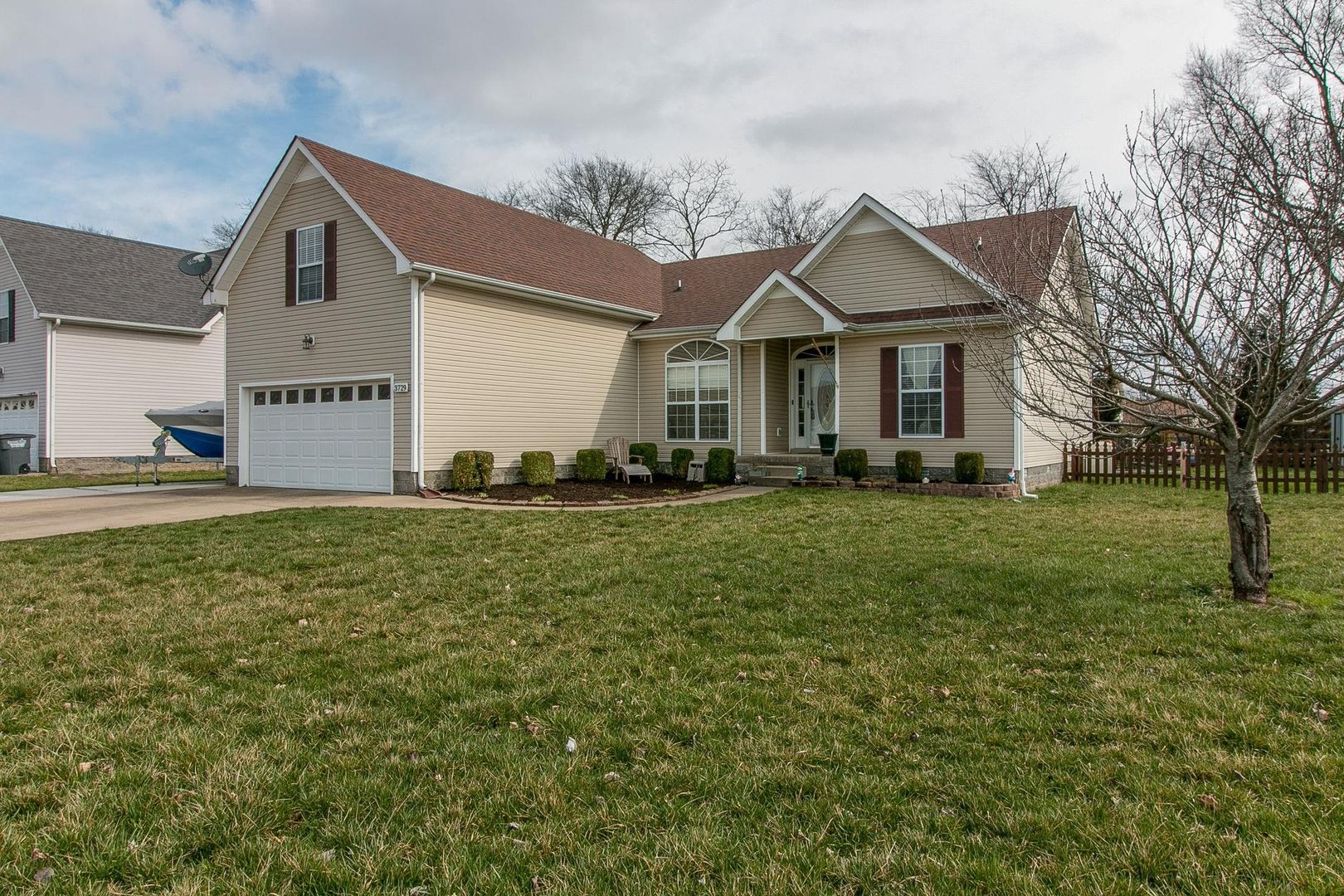Clarksville House: 3729 Kendra Ct N