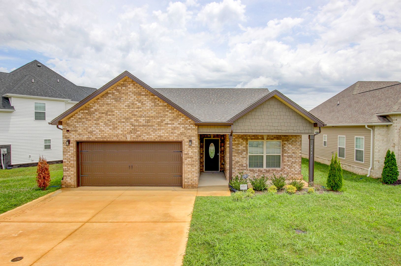 Clarksville House: 2547 Rafiki Drive