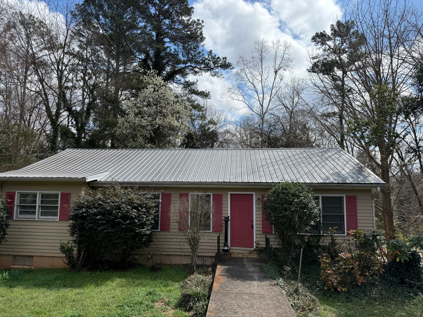 Athens Apartment: 207-207 Gran Ellen Drive