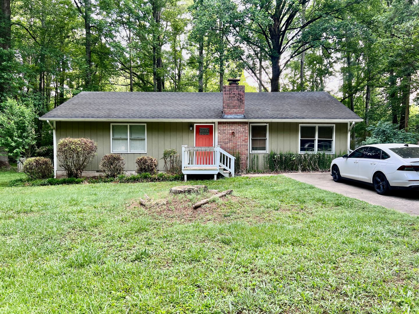 Athens House: 410 Rocky Drive