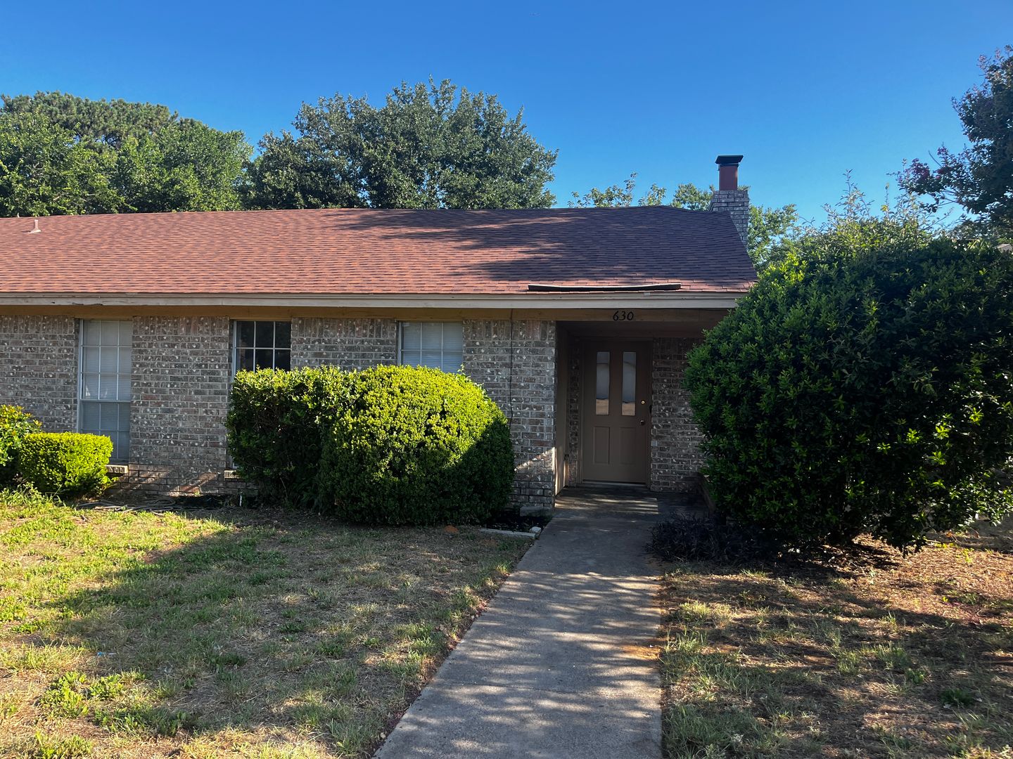 Arlington House: 630 Overlook Ct