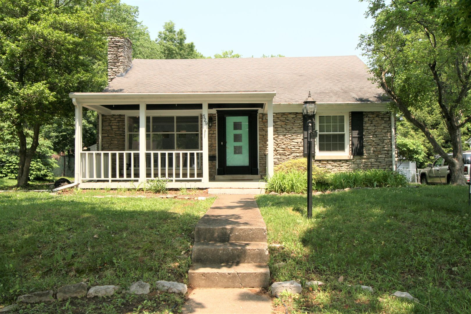 Lexington House: 529 Reed Lane