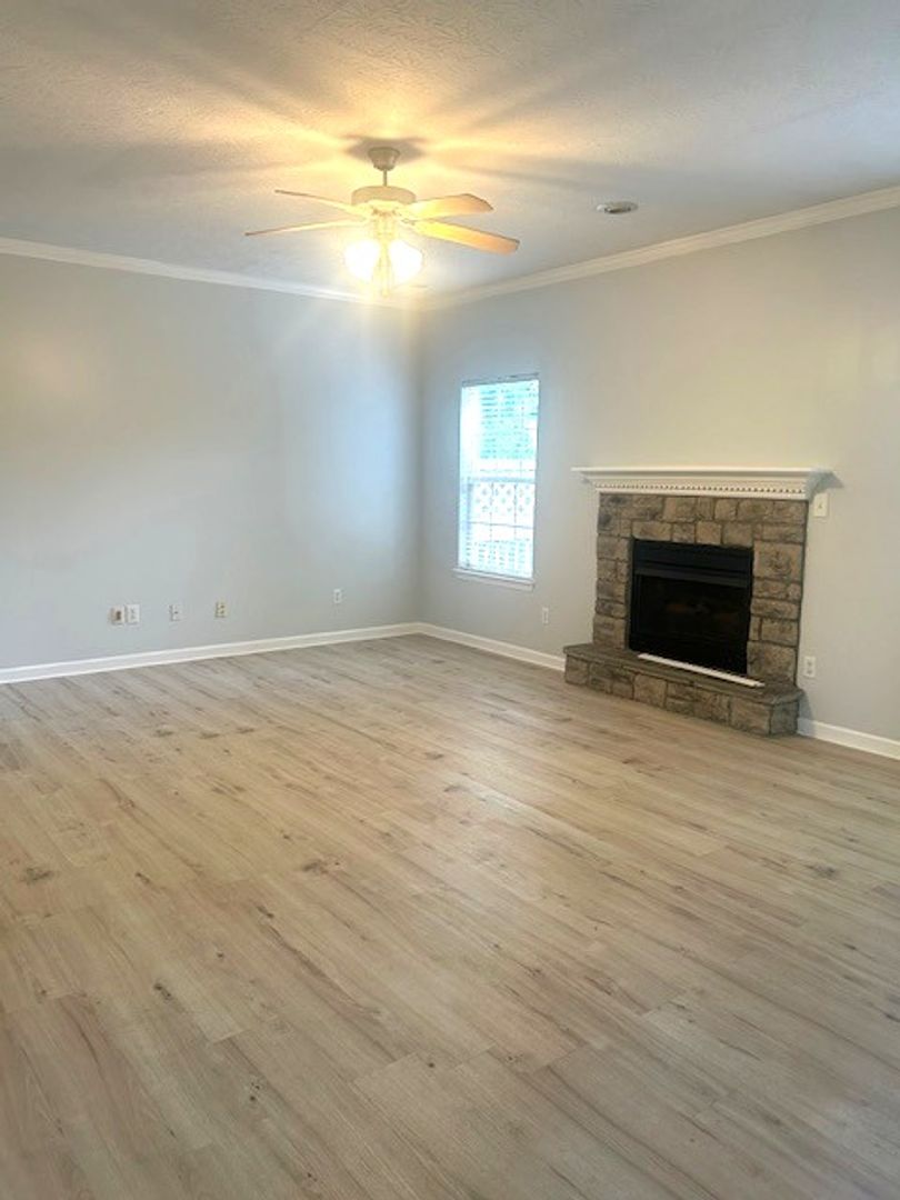 Lexington House: 2709 Michelle Park
