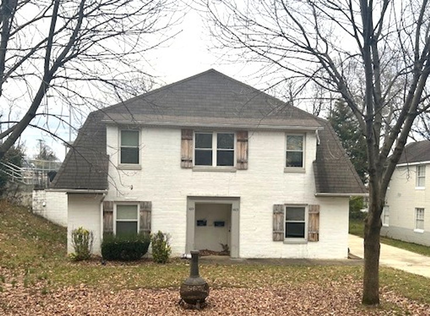 Lexington House: 1603 Carolyn Drive