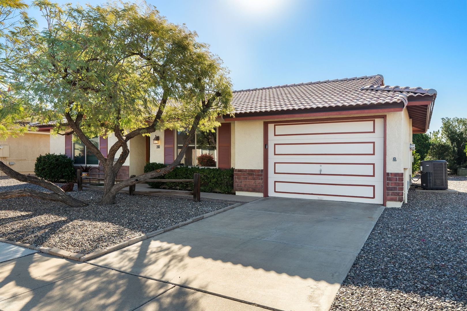Mesa House: 821 Leisure World