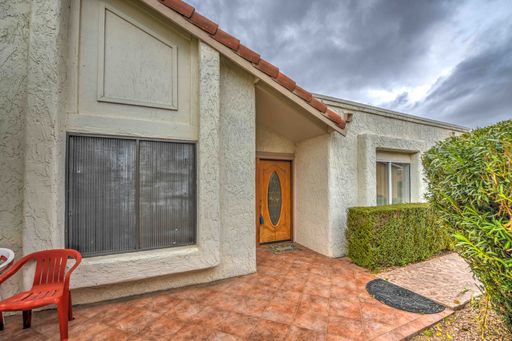Perfect home for enjoying your winter in Arizona. 2 bed 2 bath on the 14th fairway of Heron Lakes golf course. All in Leisure World a 45+ active adult resort community. Available Now through December 14, 2026! – photo 1