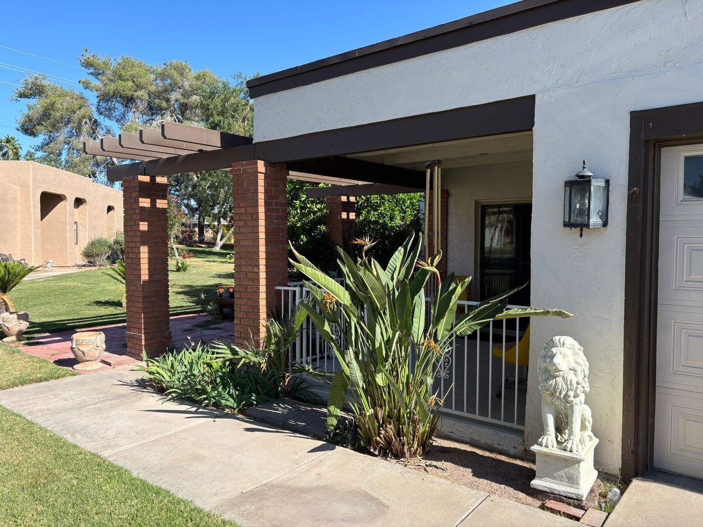 Mesa Townhome: 67 Leisure World