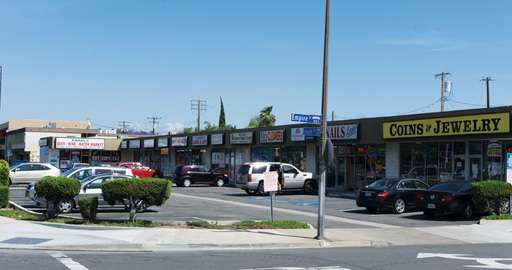 2054 W Lincoln Ave – photo 1