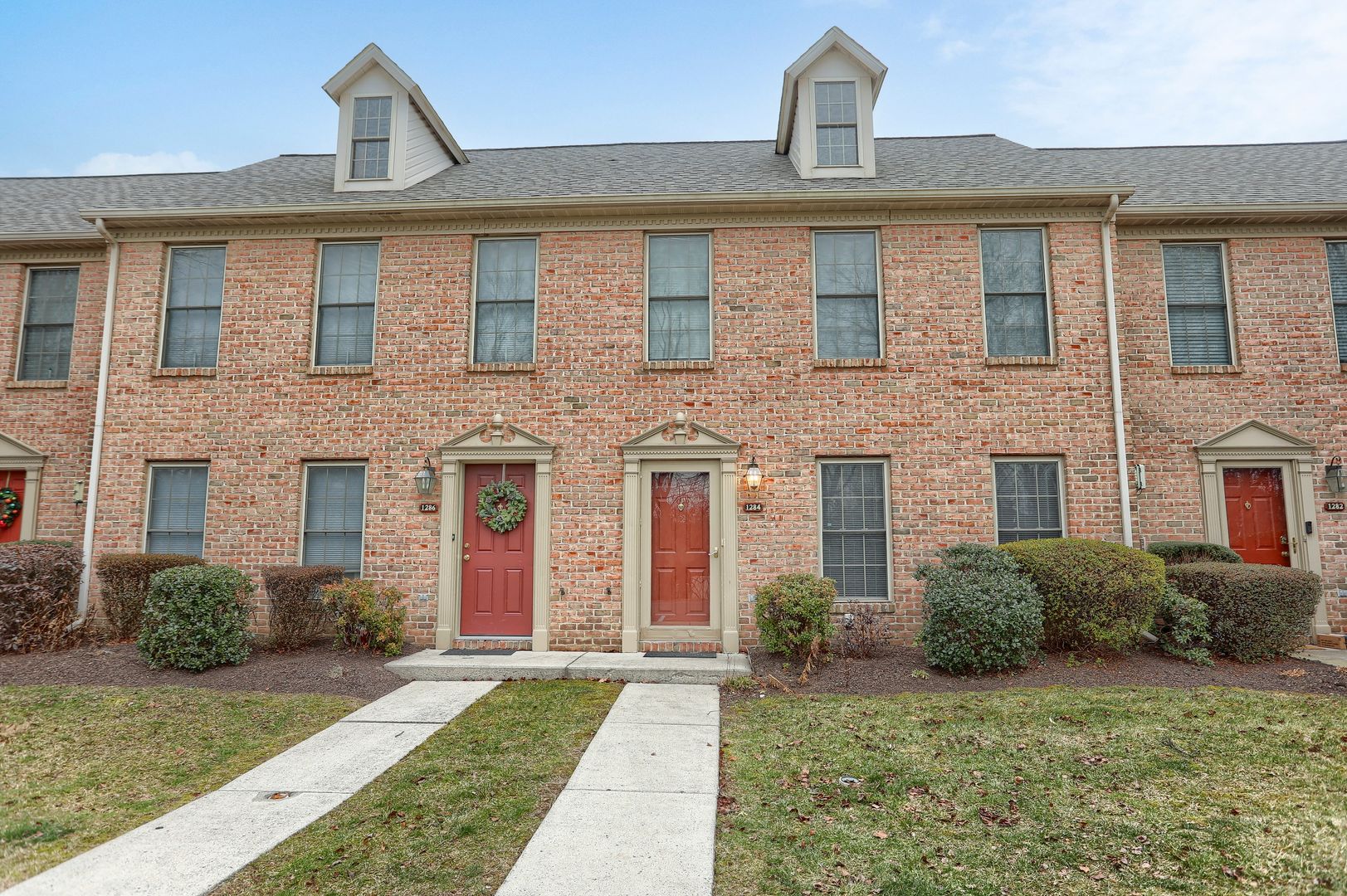 Mechanicsburg Townhome: 1284 Hunters Ridge Drive