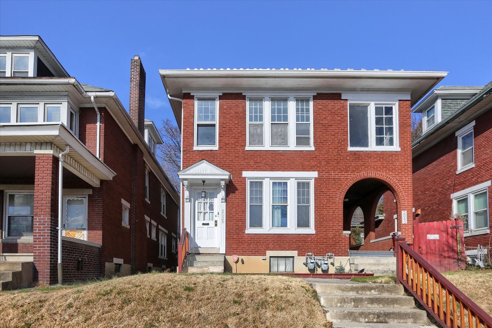 Harrisburg Townhome: 2038 Market