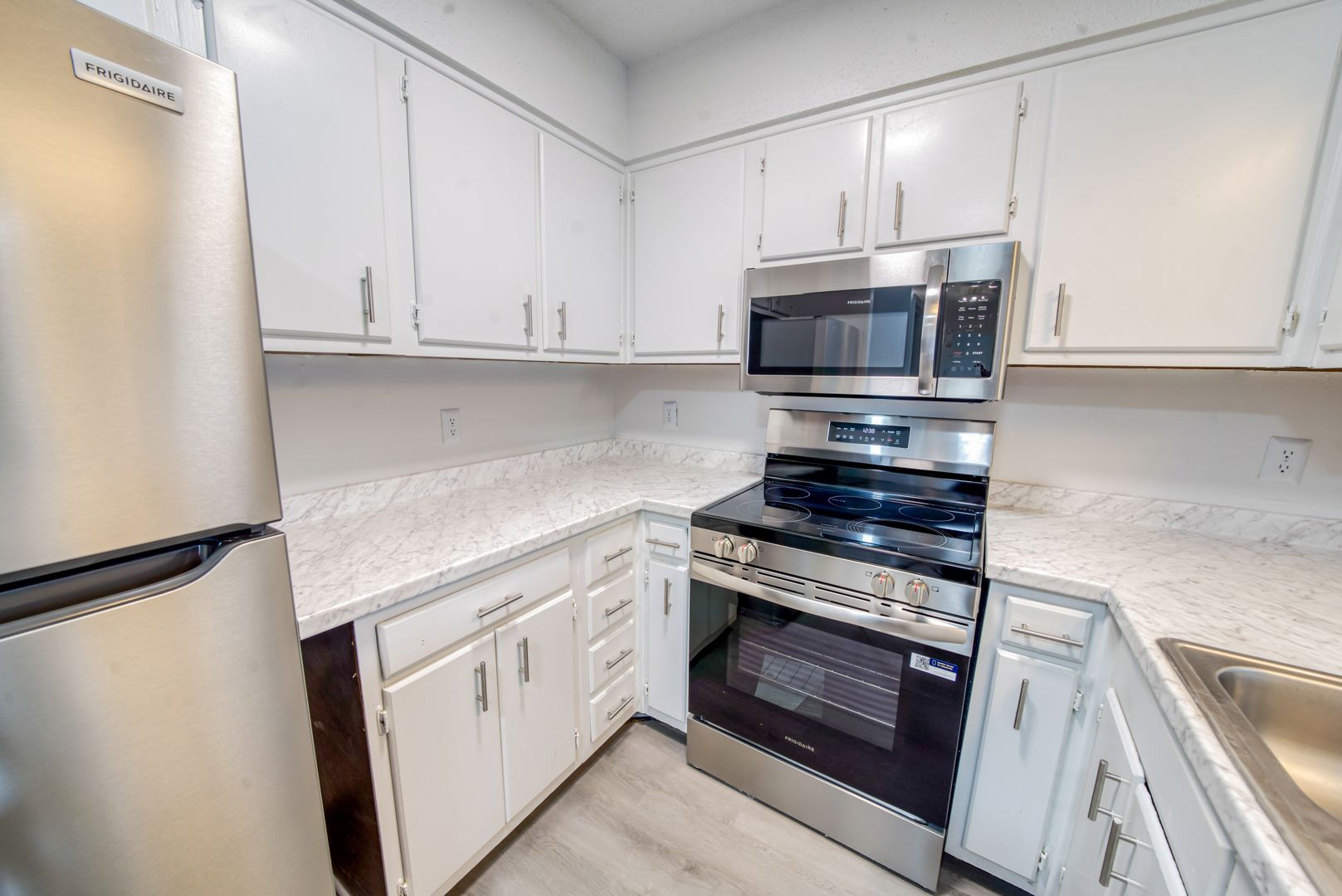 305 Railroad St, Knightdale, photo 4 of 42