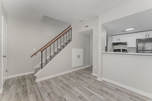 Welcome to Caswell at Central Avenue! – photo 1