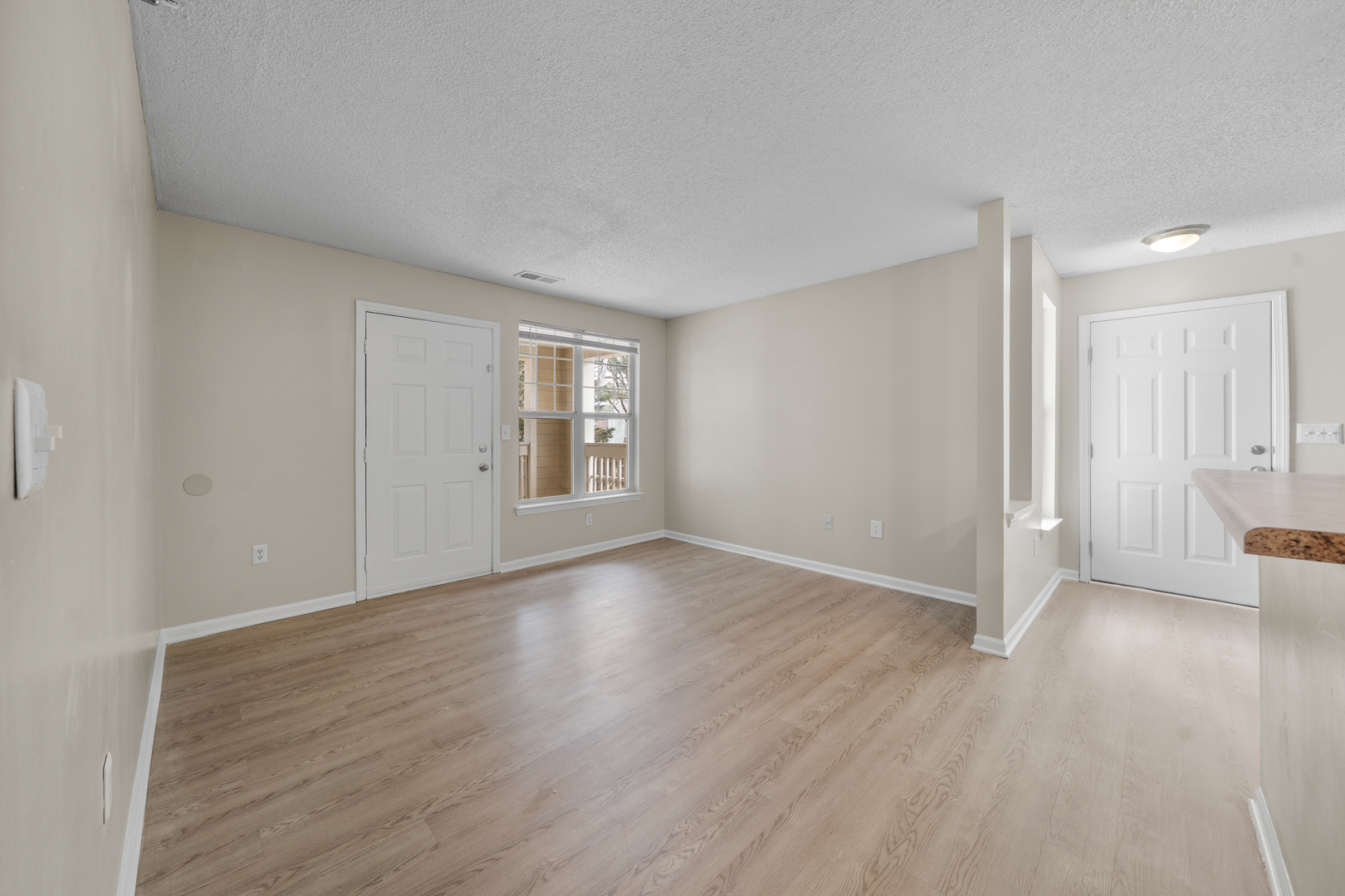 Raleigh Apartment: 2404 Hill St