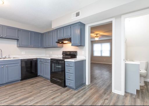 Welcome to Arlington Village! – photo 1