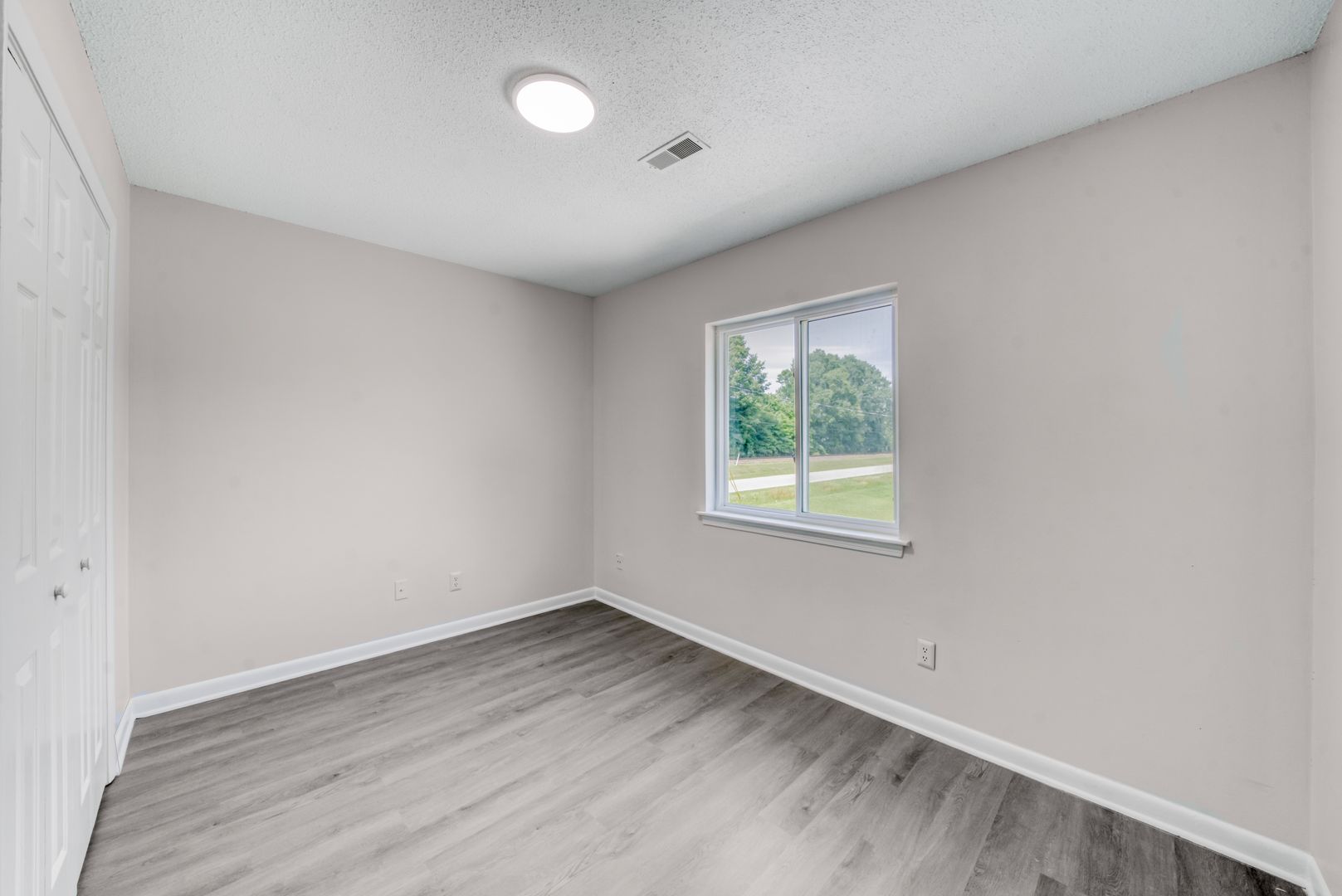 305 Railroad St, Knightdale, photo 14 of 42