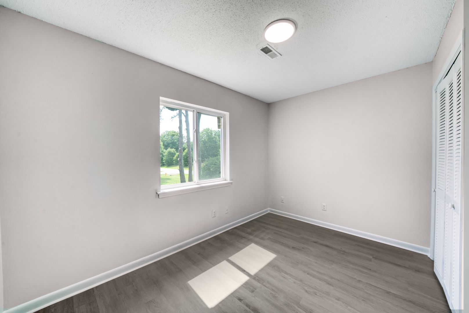 305 Railroad St, Knightdale, photo 12 of 42