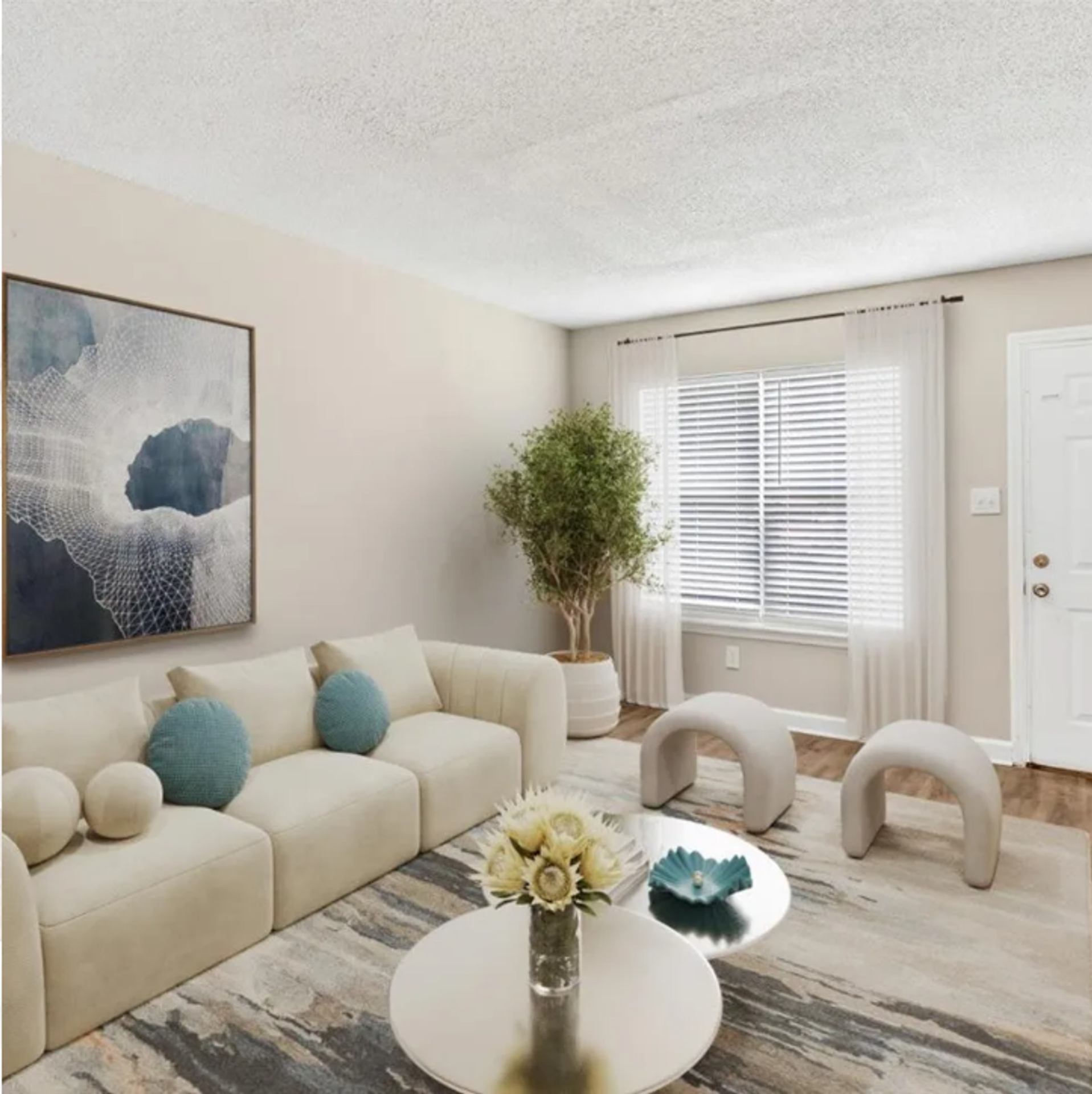 Garden City Apartment: 112 Denmark St