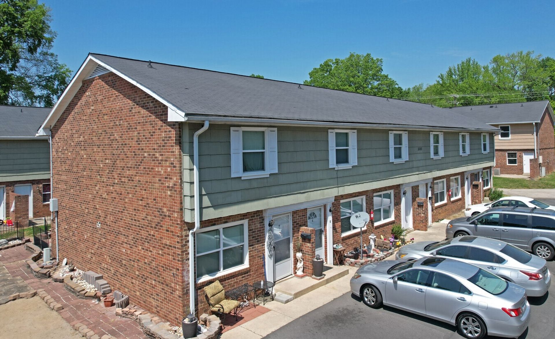 Greensboro Apartment: 3700-3706 Flint St