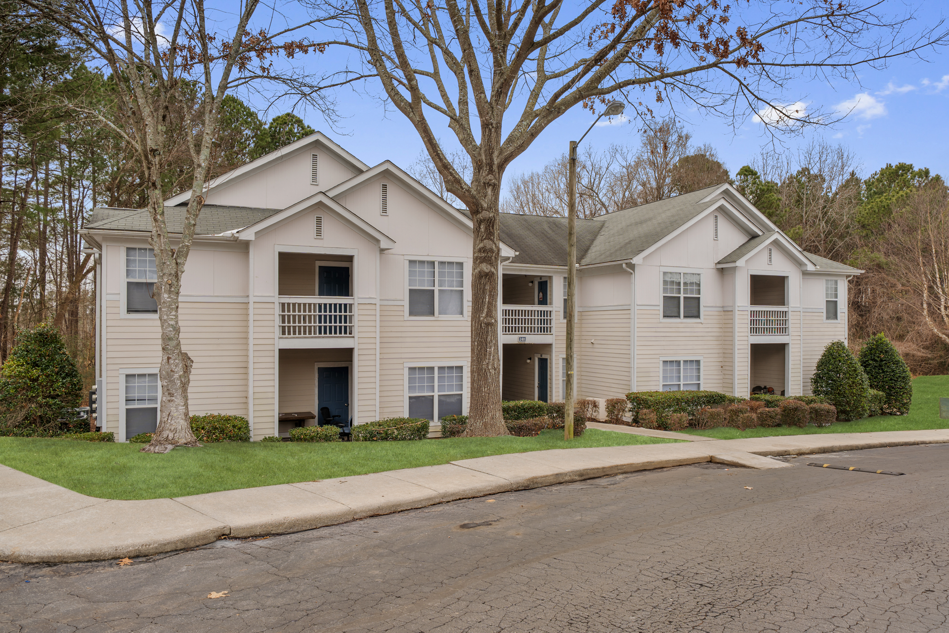 Raleigh Apartment: 2404 Hill St