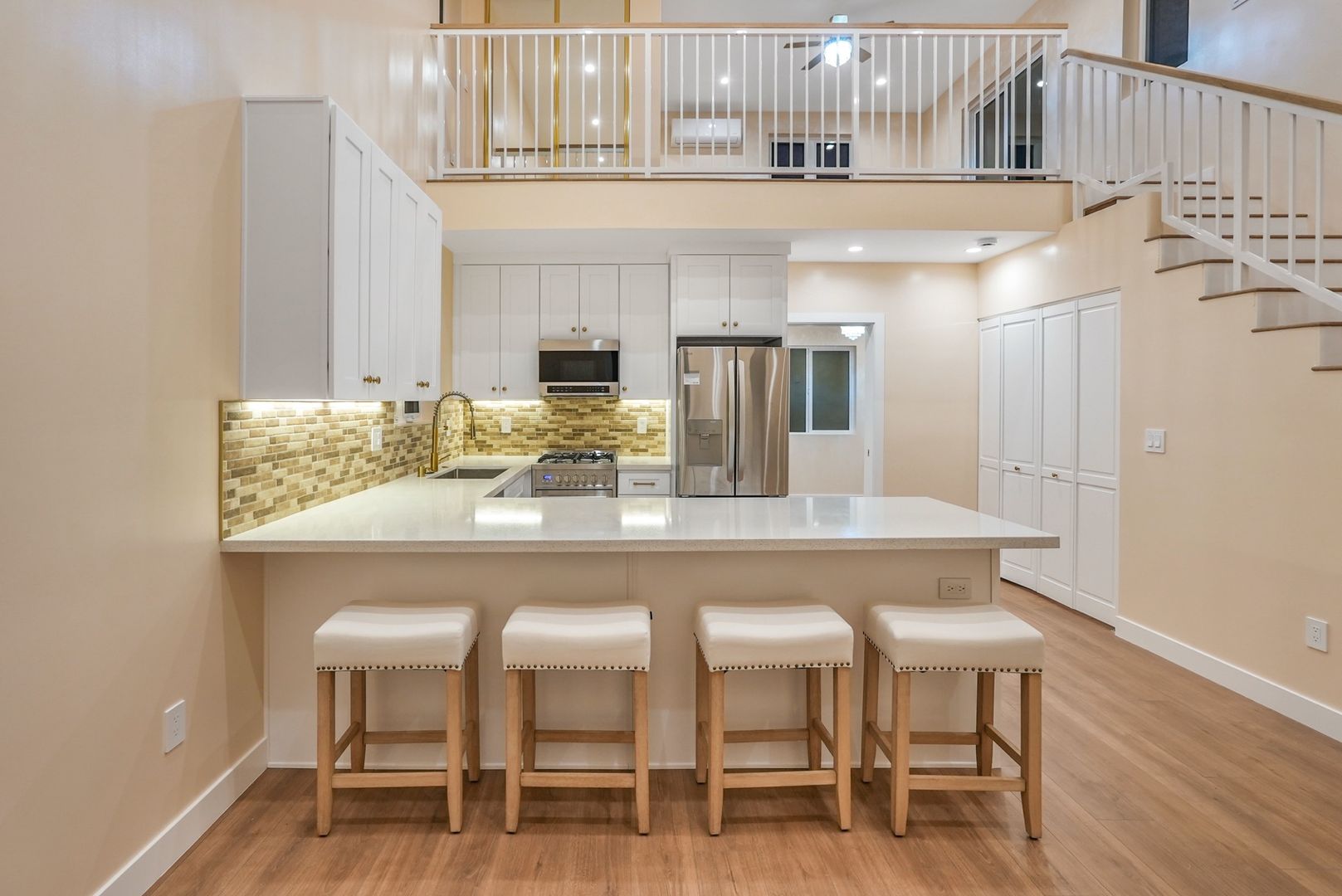 North Hollywood House: 11554 Arminta St
