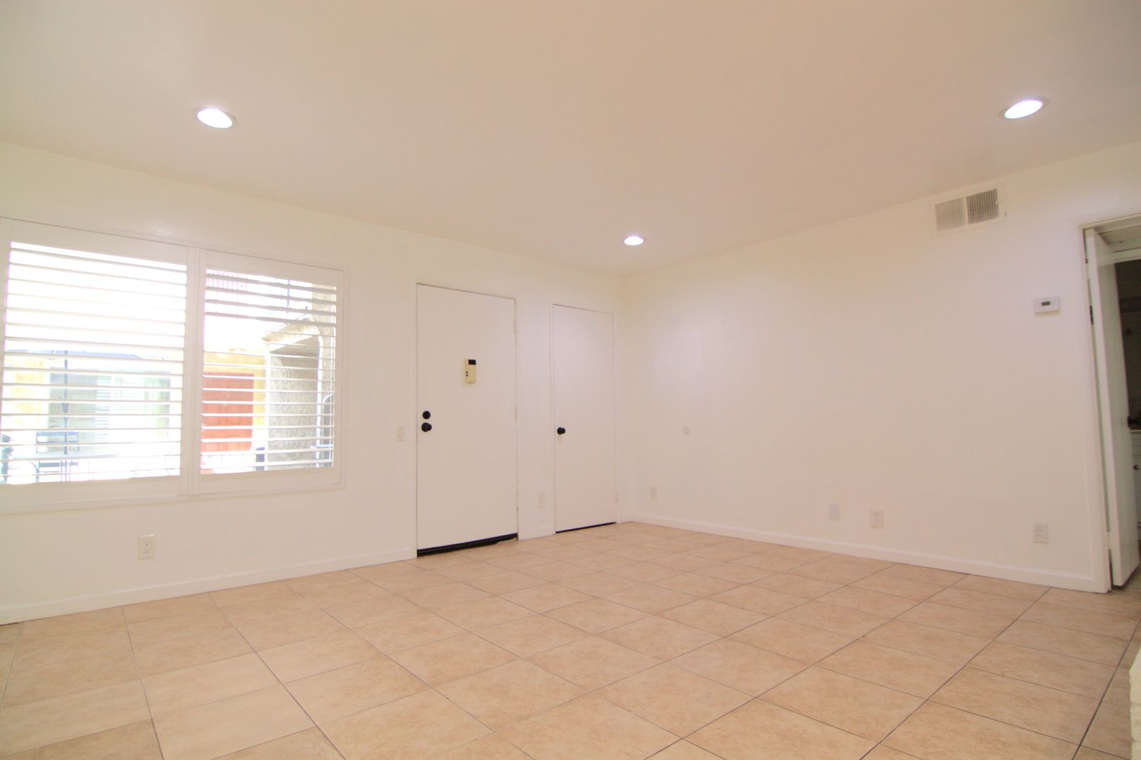 Canoga Park House: 21219 Roscoe Blvd Unit 105