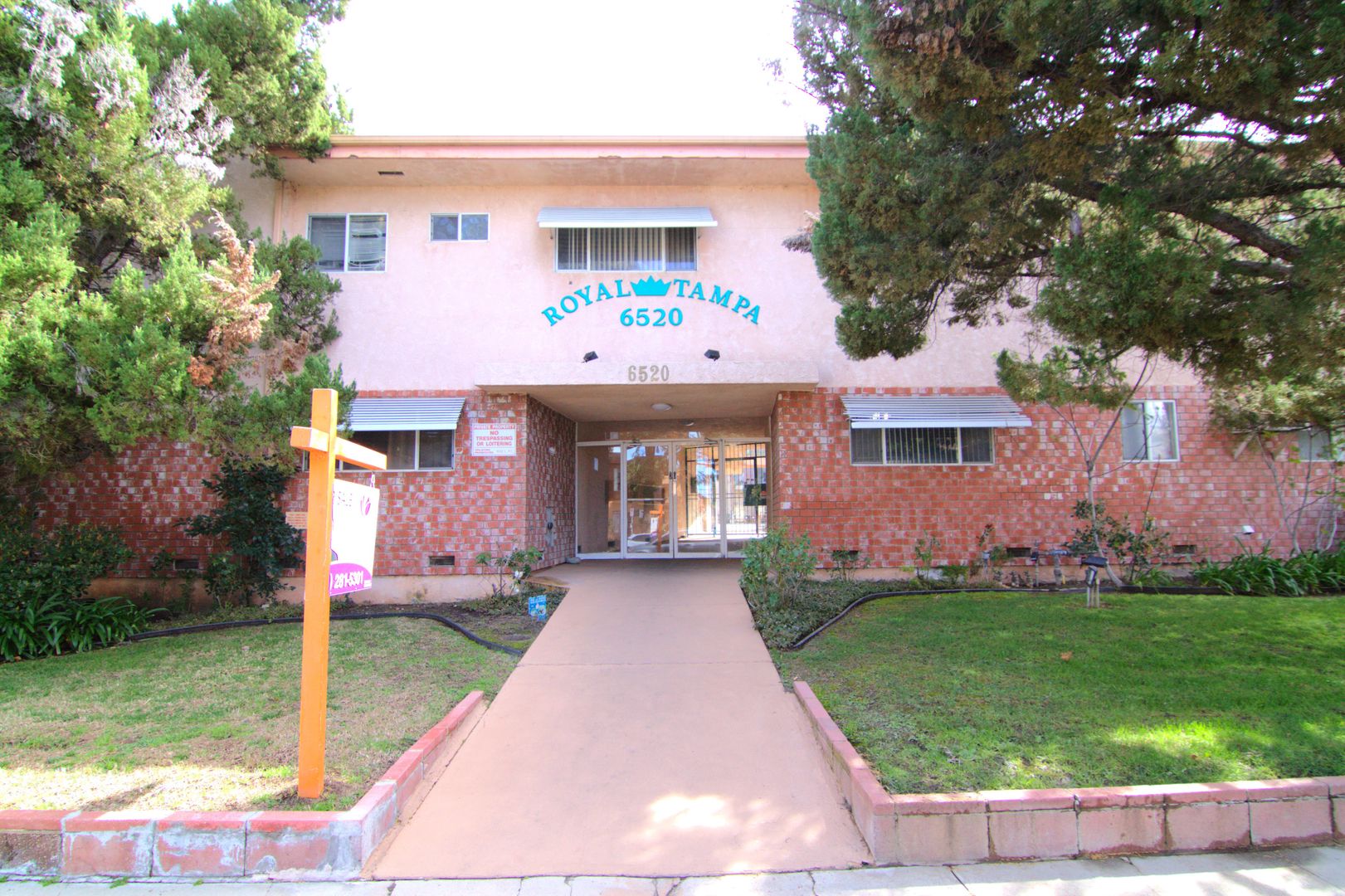 Reseda Condo: 6520 Shirley Ave Unit 9