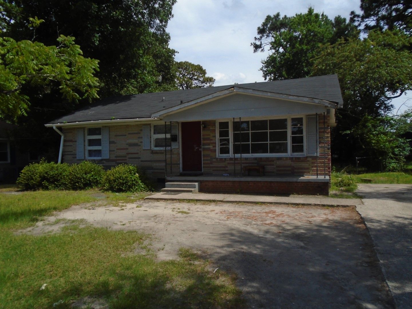 Fayetteville House: 517 Albany St