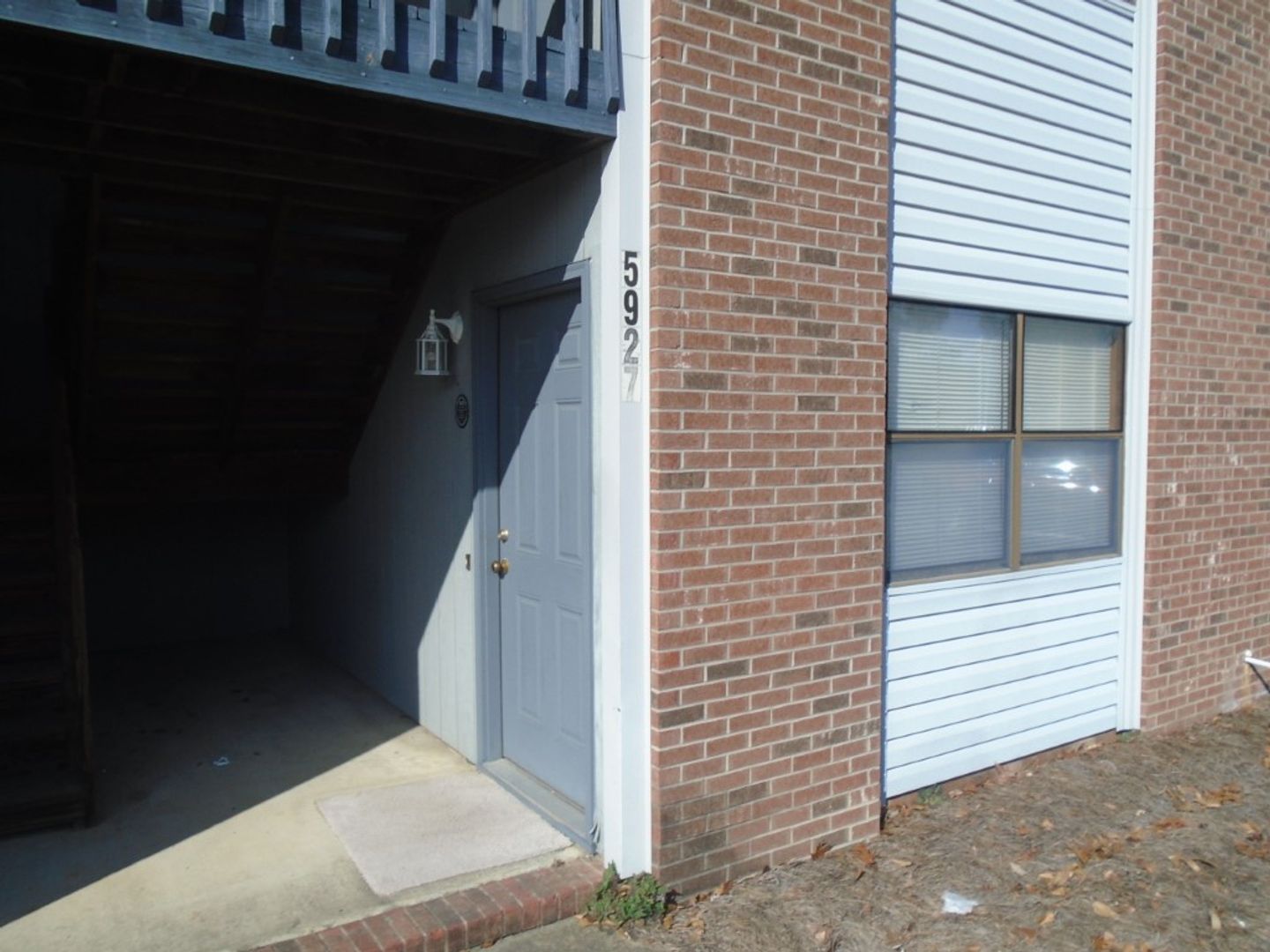 Hope Mills House: 5927 Notblake Ave.