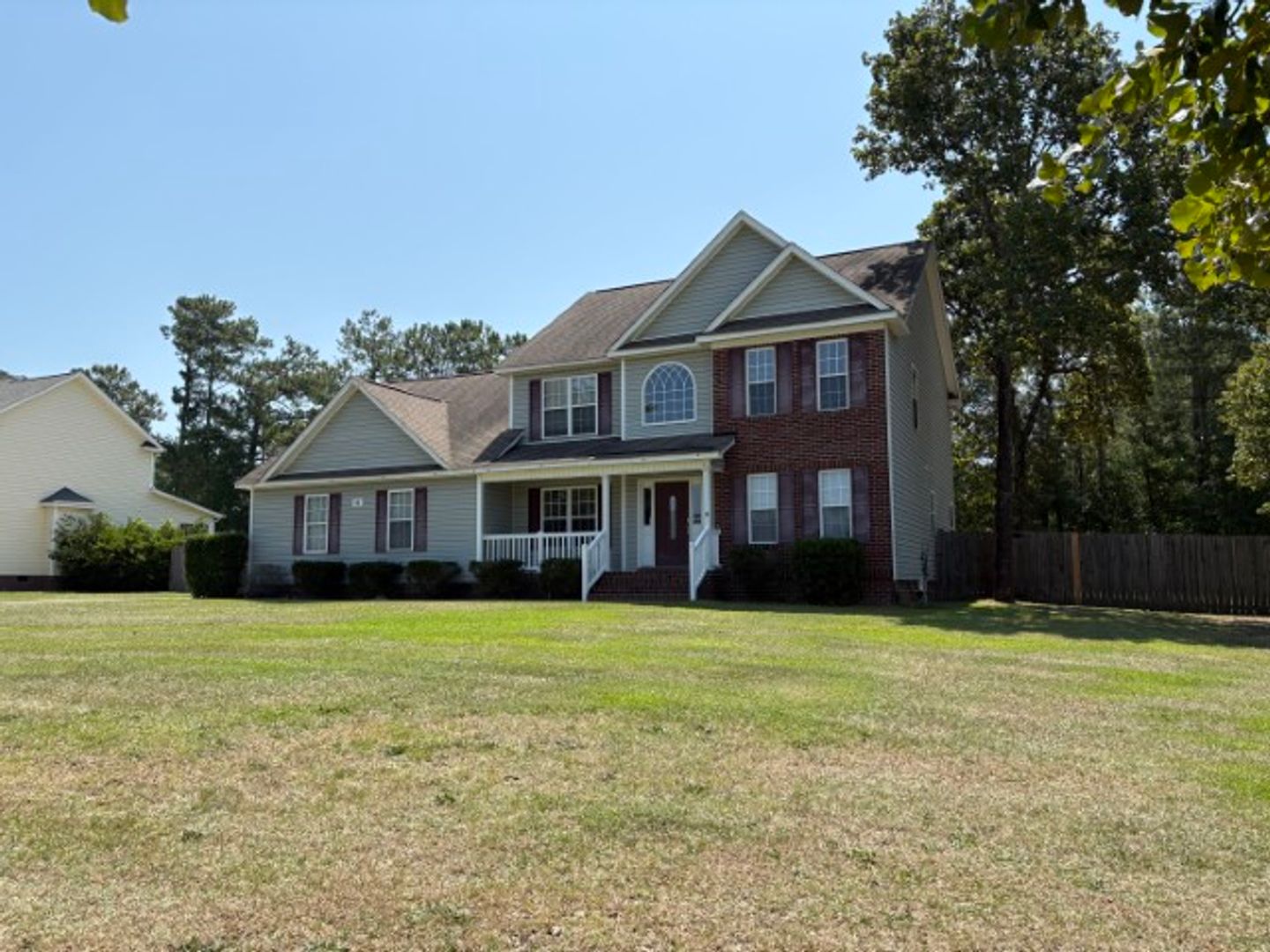 Sanford House: 48 Old Field Loop