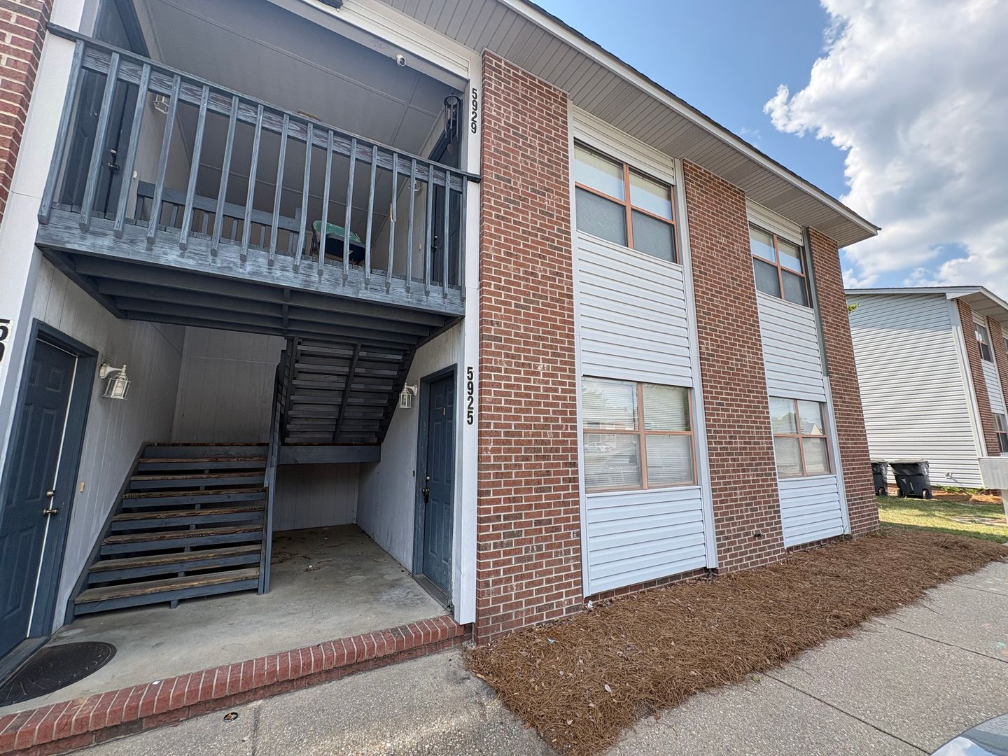 Hope Mills House: 5925 Labonte Dr.