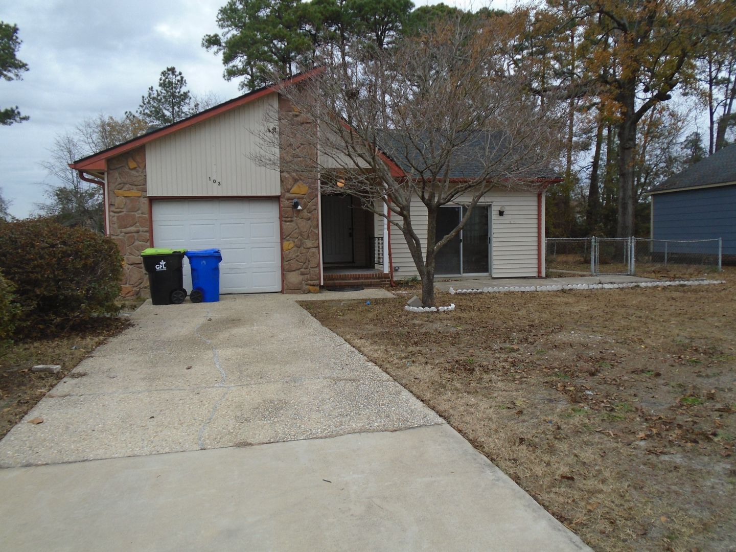 Spring Lake House: 103 Alexander Lane